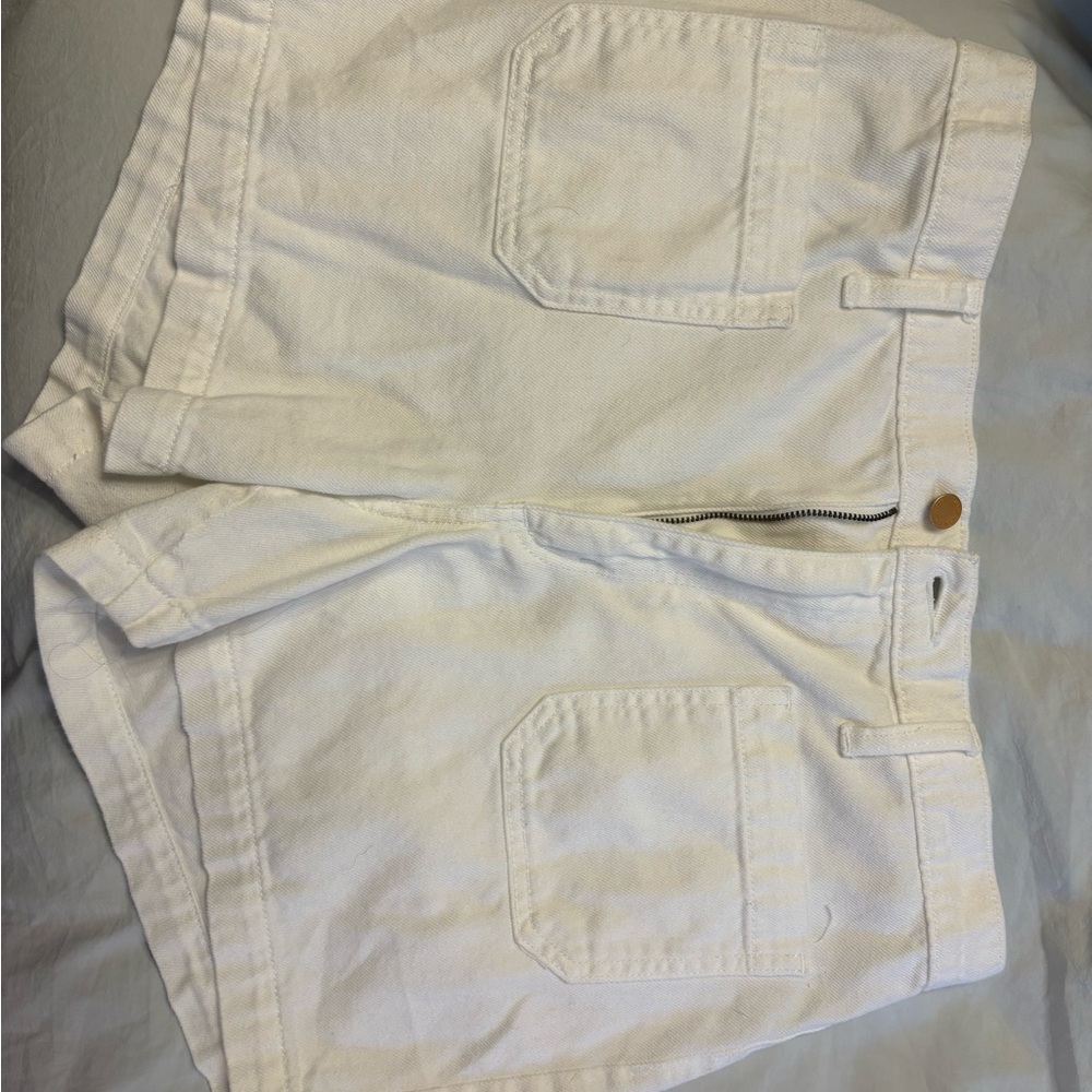 Universal Thread white highest rise A-line shorts - Picture 2 of 3